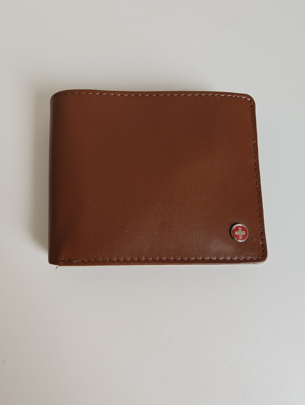 Alpine Swiss RFID Mens Wallet Deluxe Capacity Hybrid Bifold Flipout ID Window